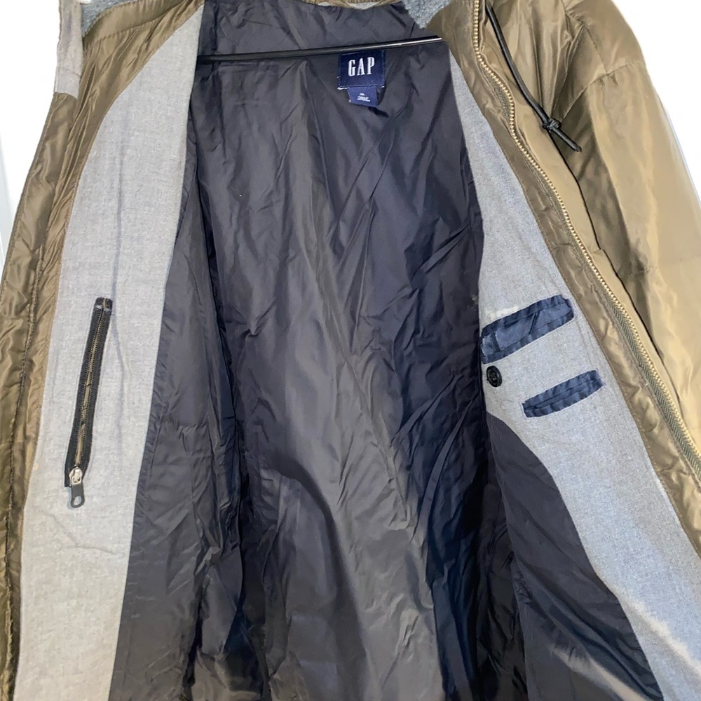 Men’s Gap Jacket - image 5